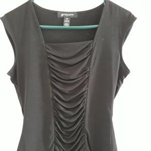 Black sleeveless, PM